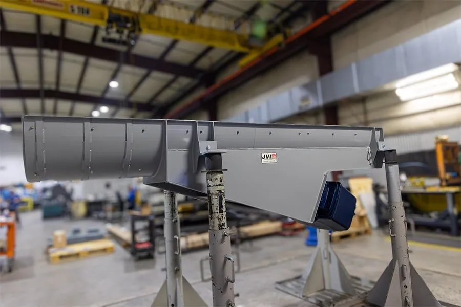 Electromagnetic Pan Feeder Recycling Facility