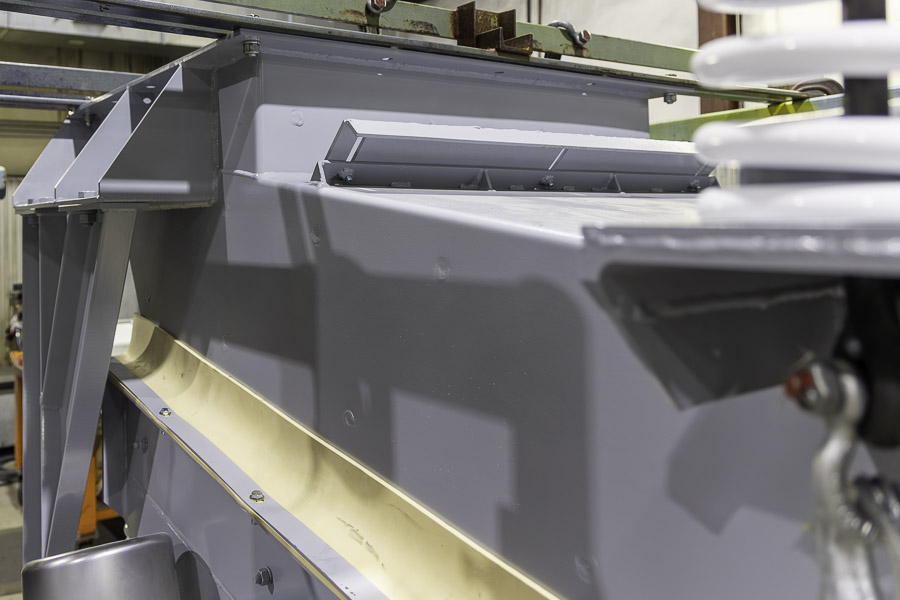 JVI Surge Tunnel Feeder Integrated Chutework Bed Depth Gate